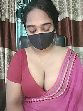 Snapshot of Kotha_-Moni chatting on September 15, 2025, 12:43 am Kotha -Moni online show from September 15, 2025, 12:43 am