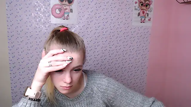 Snapshot of AliceFlirtt_ chatting on January 3, 2025, 2:19 pm AliceFlirtt online show from January 3, 2025, 2:19 pm