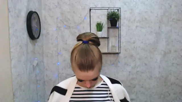 Snapshot of AliceFlirtt_ chatting on January 4, 2025, 12:16 pm AliceFlirtt online show from January 4, 2025, 12:16 pm