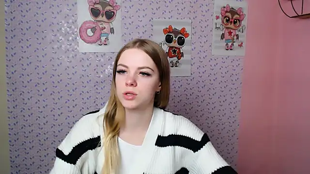 Snapshot of AliceFlirtt_ chatting on January 11, 2025, 12:29 pm AliceFlirtt online show from January 11, 2025, 12:29 pm