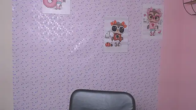 Snapshot of AliceFlirtt_ chatting on January 23, 2025, 1:13 pm AliceFlirtt online show from January 23, 2025, 1:13 pm