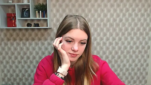 Snapshot of AliceFlirtt_ chatting on February 19, 2025, 7:50 am AliceFlirtt online show from February 19, 2025, 7:50 am