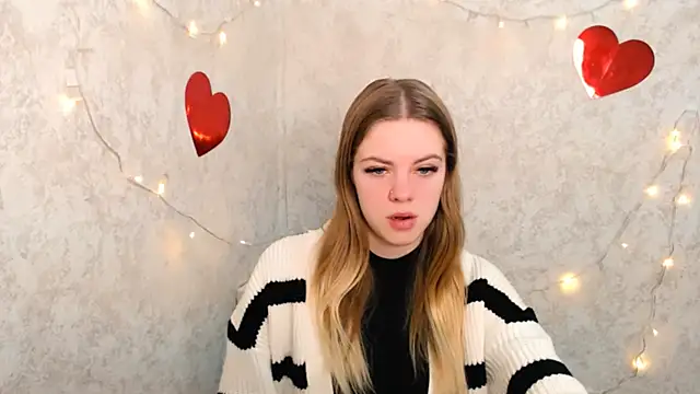 Snapshot of AliceFlirtt_ chatting on February 21, 2025, 8:29 am AliceFlirtt online show from February 21, 2025, 8:29 am