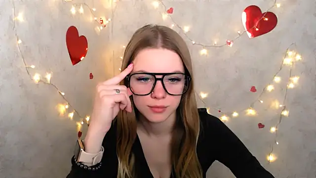 Snapshot of AliceFlirtt_ chatting on February 27, 2025, 9:43 am AliceFlirtt online show from February 27, 2025, 9:43 am