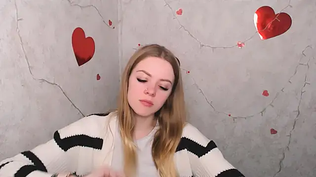 Snapshot of AliceFlirtt_ chatting on March 7, 2025, 2:34 pm AliceFlirtt online show from March 7, 2025, 2:34 pm