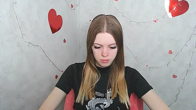 Snapshot of AliceFlirtt_ chatting on March 20, 2025, 7:58 am AliceFlirtt online show from March 20, 2025, 7:58 am