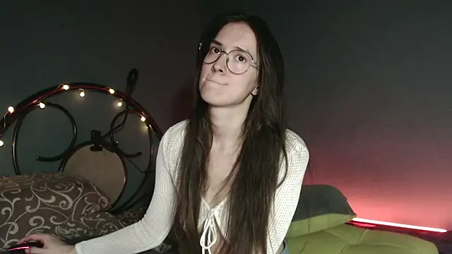Snapshot of wow__kelly chatting on December 11, 2024, 5:15 pm wow kelly online show from December 11, 2024, 5:15 pm