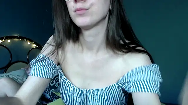 Snapshot of wow__kelly chatting on September 12, 2025, 1:44 pm wow kelly online show from September 12, 2025, 1:44 pm