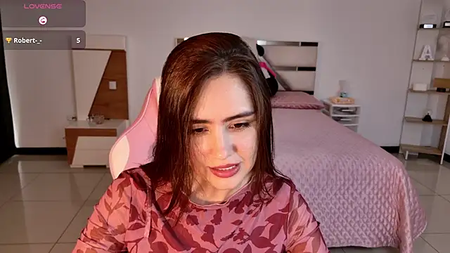 AllisonPalmer online show from November 3, 2025, 5:58 pm