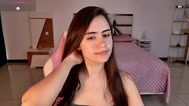 AllisonPalmer online show from December 1, 2025, 12:32 pm