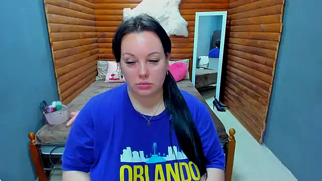 Snapshot of BubbleEmma chatting on January 18, 2025, 1:51 pm BubbleEmma online show from January 18, 2025, 1:51 pm