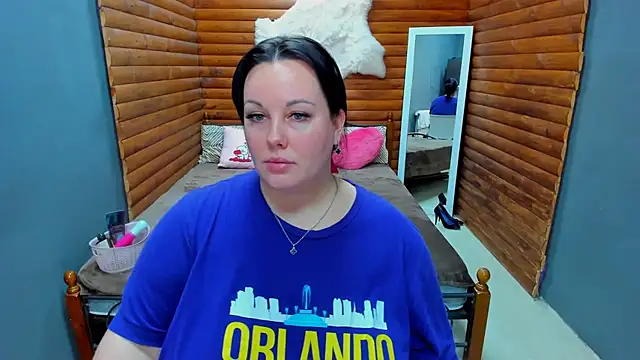 Snapshot of BubbleEmma chatting on January 19, 2025, 2:04 am BubbleEmma online show from January 19, 2025, 2:04 am