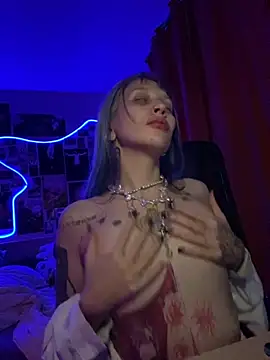 Snapshot of Dooubletroublee chatting on November 9, 2025, 10:30 pm Dooubletroublee online show from November 9, 2025, 10:30 pm