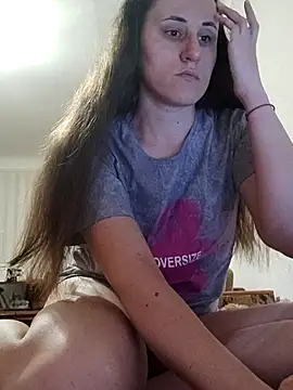 Snapshot of emeli_moon chatting on October 25, 2025, 6:46 pm emeli moon online show from October 25, 2025, 6:46 pm