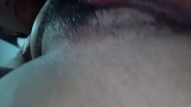 Snapshot of white_sexy_ chatting on November 28, 2025, 3:31 am white sexy online show from November 28, 2025, 3:31 am