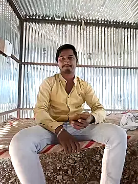 Snapshot of Kartik_bbc_indian chatting on December 16, 2024, 5:49 am Kartik bbc indian online show from December 16, 2024, 5:49 am