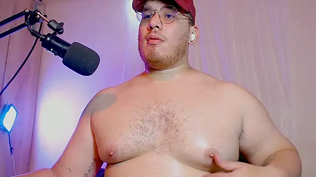 Snapshot of anotherbigboy_ chatting on December 20, 2024, 9:06 pm anotherbigboy online show from December 20, 2024, 9:06 pm