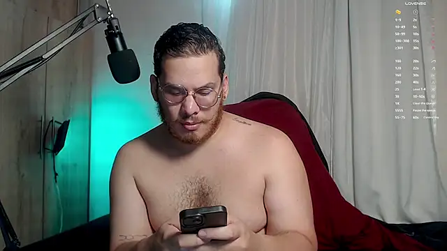 Snapshot of anotherbigboy_ chatting on March 18, 2025, 8:59 pm anotherbigboy online show from March 18, 2025, 8:59 pm