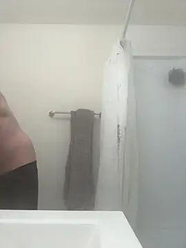 El Gizmo online show from February 7, 2025, 6:45 pm