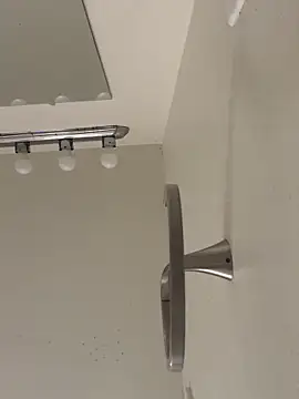 El Gizmo online show from February 15, 2025, 5:51 am