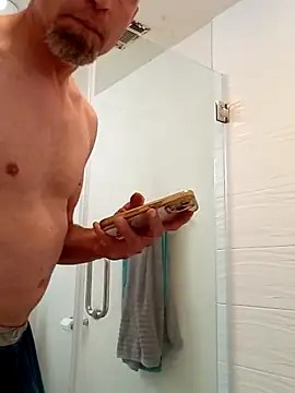 El Gizmo online show from February 27, 2025, 10:37 am