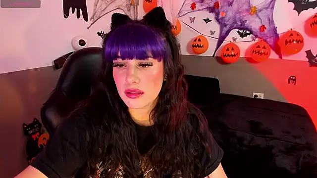 Snapshot of Missmonserrat chatting on October 22, 2025, 4:46 am Missmonserrat online show from October 22, 2025, 4:46 am
