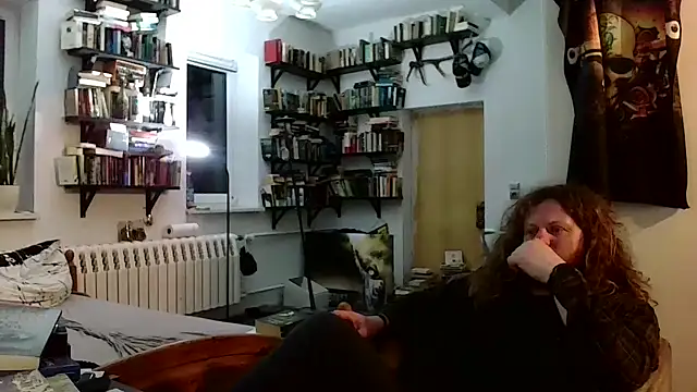 Snapshot of sunr1sa chatting on January 4, 2025, 6:40 pm sunr1sa online show from January 4, 2025, 6:40 pm