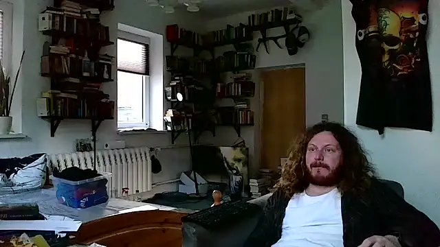 Snapshot of sunr1sa chatting on January 7, 2025, 2:30 pm sunr1sa online show from January 7, 2025, 2:30 pm