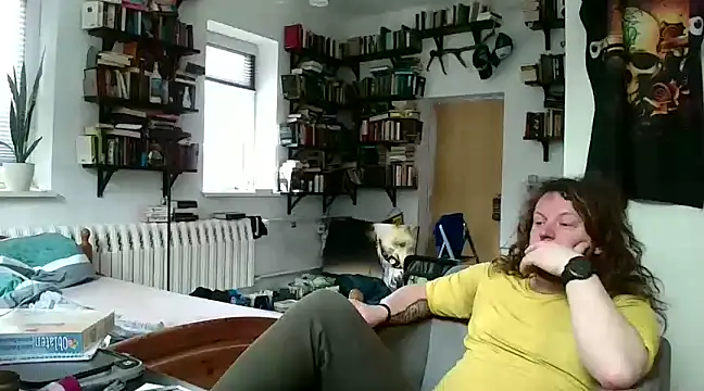 Snapshot of sunr1sa chatting on February 16, 2025, 7:48 am sunr1sa online show from February 16, 2025, 7:48 am