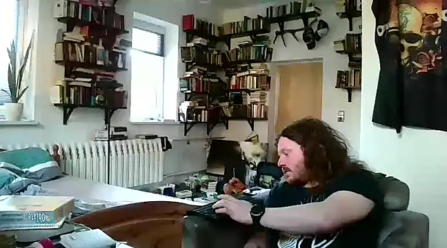 Snapshot of sunr1sa chatting on February 16, 2025, 3:05 pm sunr1sa online show from February 16, 2025, 3:05 pm