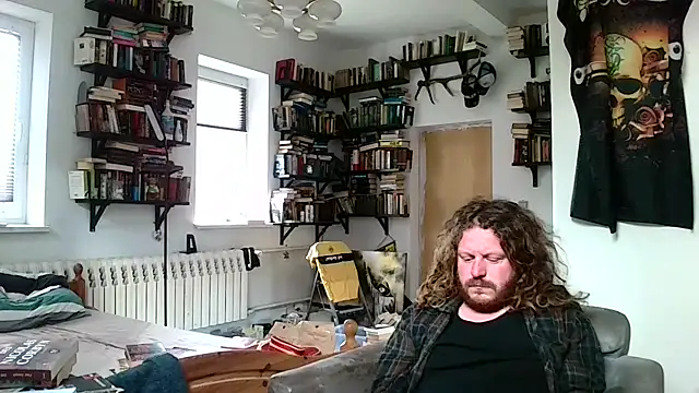 Snapshot of sunr1sa chatting on March 16, 2025, 12:11 pm sunr1sa online show from March 16, 2025, 12:11 pm