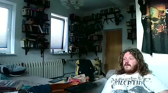 Snapshot of sunr1sa chatting on March 20, 2025, 5:57 am sunr1sa online show from March 20, 2025, 5:57 am