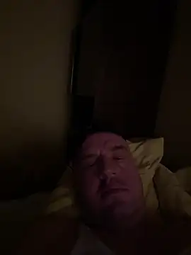 Snapshot of Evolite123 chatting on January 19, 2025, 9:23 pm Evolite123 online show from January 19, 2025, 9:23 pm