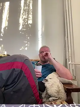 Snapshot of Evolite123 chatting on March 6, 2025, 6:08 am Evolite123 online show from March 6, 2025, 6:08 am