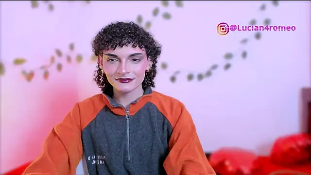 lucianromero online show from January 1, 2025, 10:00 am