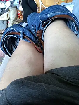 Snapshot of Russell1508 chatting on March 11, 2025, 8:09 am Russell1508 online show from March 11, 2025, 8:09 am