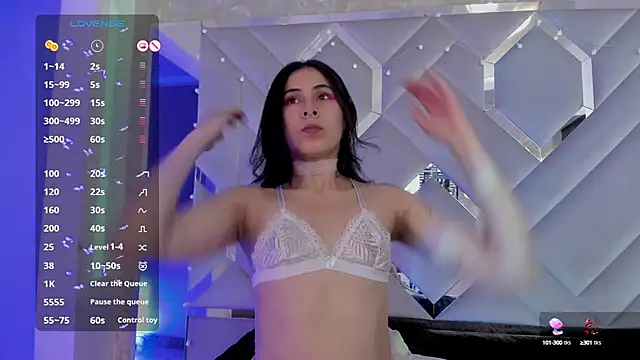 Snapshot of Sara_Foxx1 chatting on January 16, 2025, 8:00 am Sara Foxx1 online show from January 16, 2025, 8:00 am