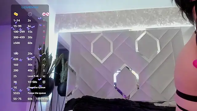 Snapshot of Sara_Foxx1 chatting on March 10, 2025, 12:40 am Sara Foxx1 online show from March 10, 2025, 12:40 am