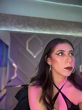 Snapshot of Sara_Foxx1 chatting on March 21, 2025, 10:39 pm Sara Foxx1 online show from March 21, 2025, 10:39 pm