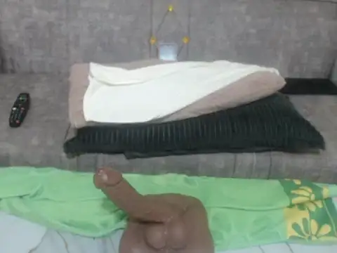 Snapshot of ladyshasha chatting on November 6, 2025, 7:26 pm ladyshasha online show from November 6, 2025, 7:26 pm