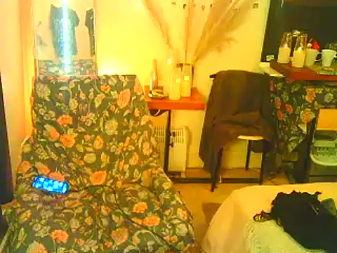 Snapshot of DaddyQuimHot chatting on December 10, 2024, 11:30 pm DaddyQuimHot online show from December 10, 2024, 11:30 pm