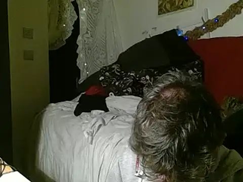 Snapshot of DaddyQuimHot chatting on November 5, 2025, 12:10 am DaddyQuimHot online show from November 5, 2025, 12:10 am