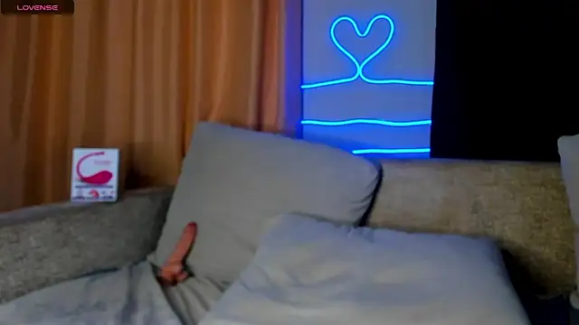 Snapshot of Leila_purr18 chatting on March 12, 2025, 12:57 pm Leila purr18 online show from March 12, 2025, 12:57 pm