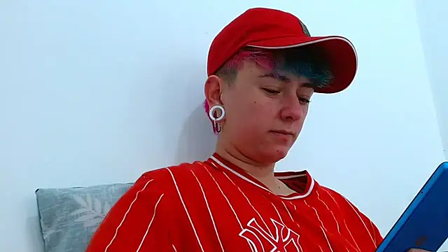 tomboyblue online show from November 8, 2025, 7:45 pm