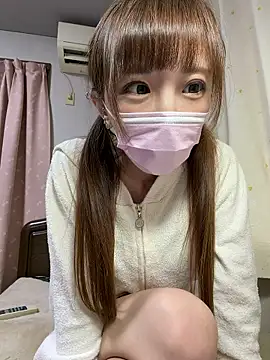 Snapshot of shihori_s2 chatting on November 12, 2025, 1:00 pm shihori s2 online show from November 12, 2025, 1:00 pm