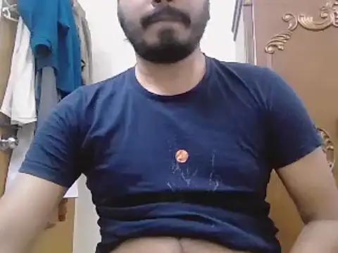 desiboyasif online show from November 3, 2025, 4:41 pm
