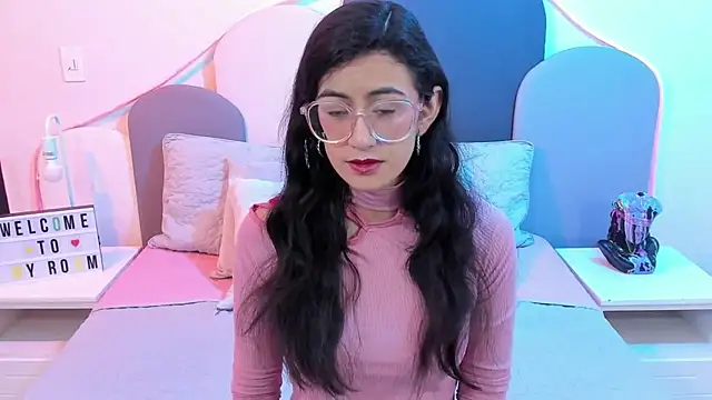 Snapshot of SophieGomez22 chatting on March 7, 2025, 11:29 am SophieGomez22 online show from March 7, 2025, 11:29 am