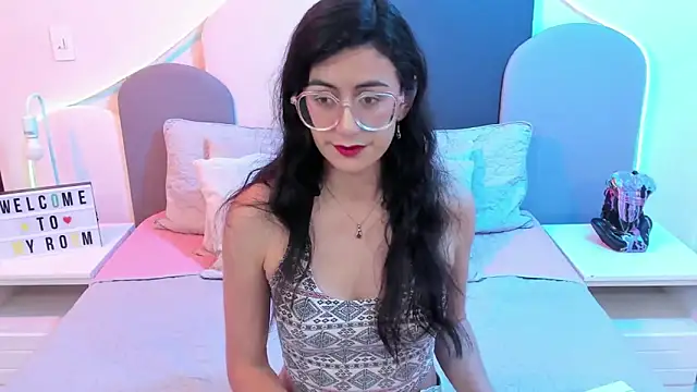 Snapshot of SophieGomez22 chatting on March 10, 2025, 11:42 am SophieGomez22 online show from March 10, 2025, 11:42 am