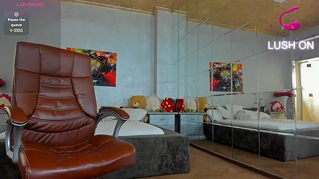 Russian Ava online show from March 12, 2025, 7:24 am