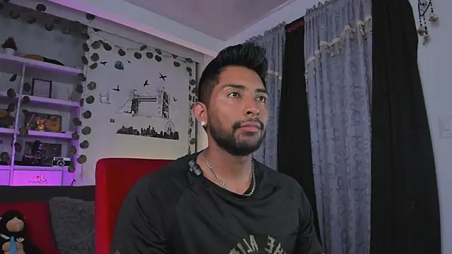 Couple muscle1 online show from November 18, 2025, 10:03 pm